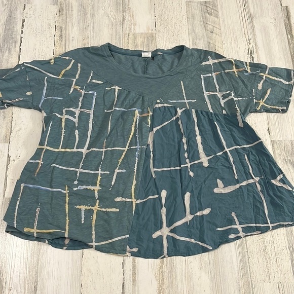 Anthropologie Tops - Anthropologie Akemi + Kin Top Size M
